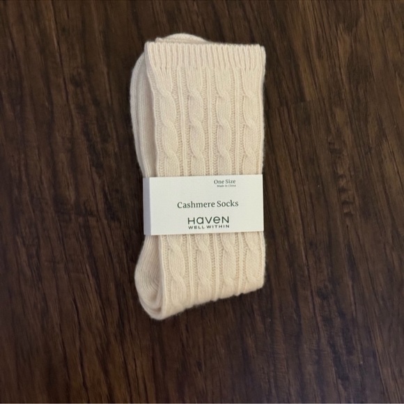 Talbots Cashmere blend cable knit socks - Picture 11 of 14